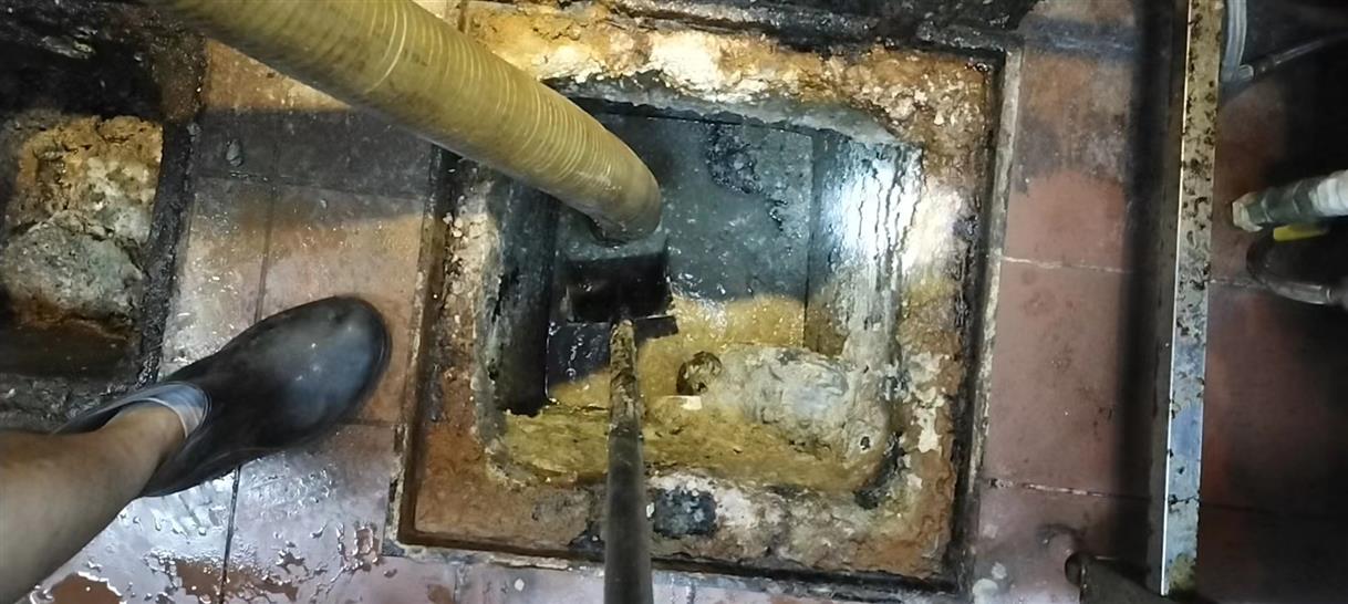 甘洛污水池清理一般都有毒气，怎么预防中毒呢？